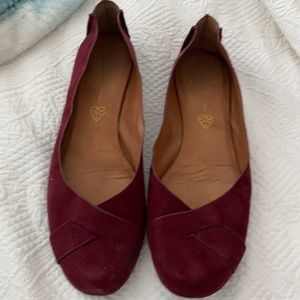 BC Maroon flats